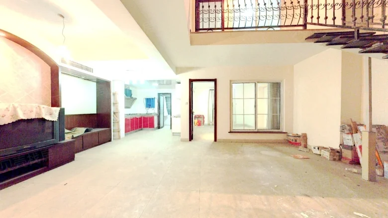 Federal Oriental Pearl - View 1