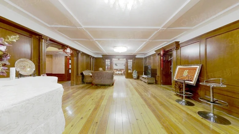 Famous Person's Mansion - View 1