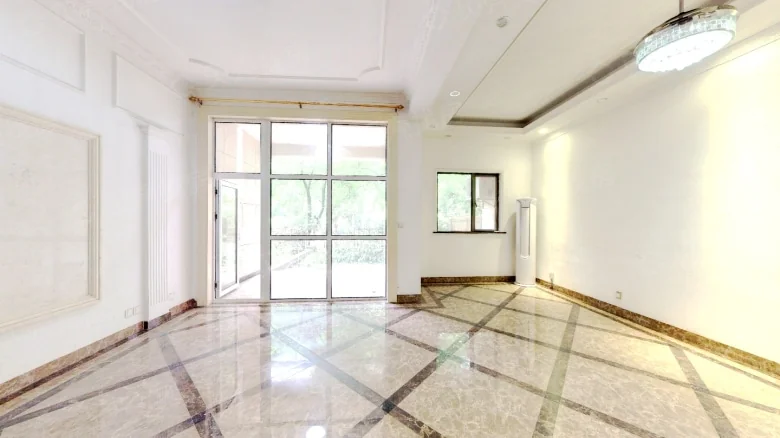 Rising Splendor Imperial Manor - View 3