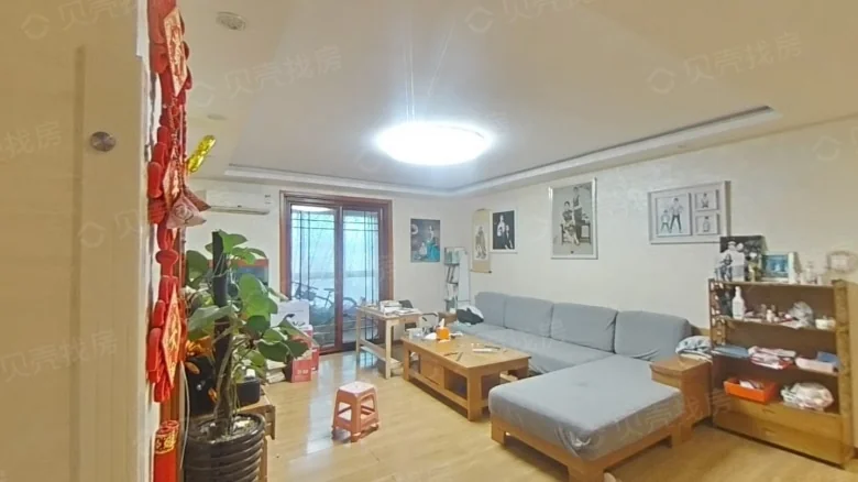 Ring Sea Apartments - View 1