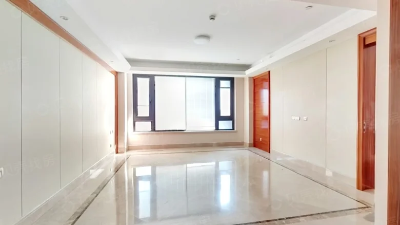 Nantang Jinmao Mansion - View 1