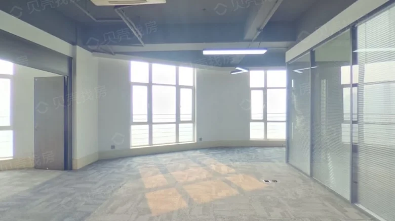 Tongda Tower - View 1