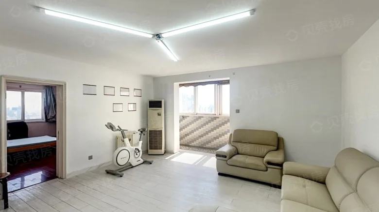 Henghua Apartment Complex - View 1