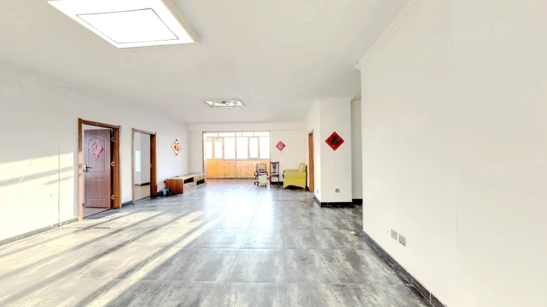 Yuyang Apartments - View 4