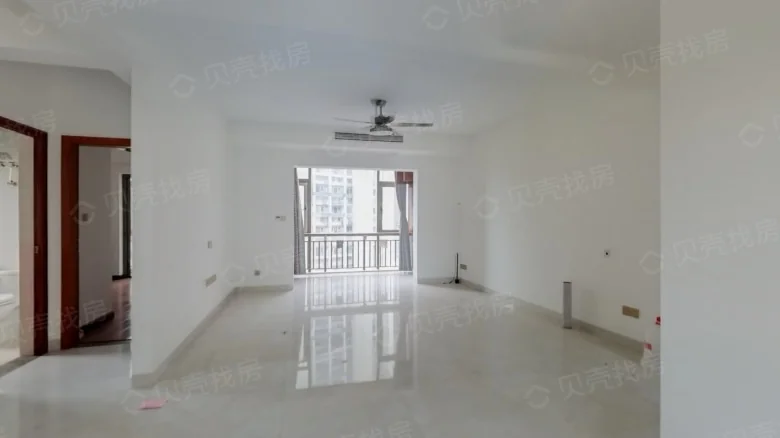 Shimao Lakefront Residence District D - View 3