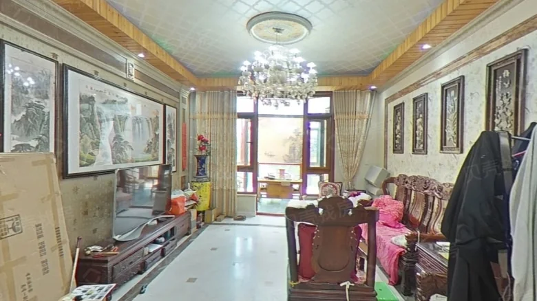 Elegant Imperial Manor - View 2