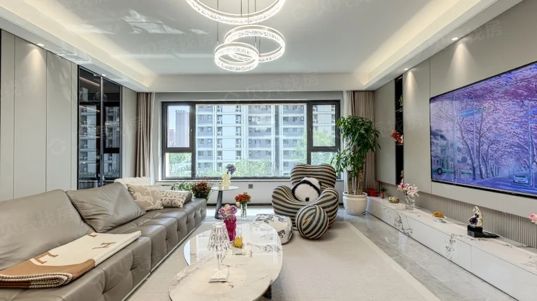 Poly Development Tianyue Yuefeng Peak - View 2