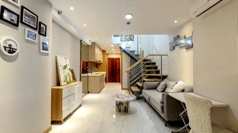 Guomao Lingyu - View 1