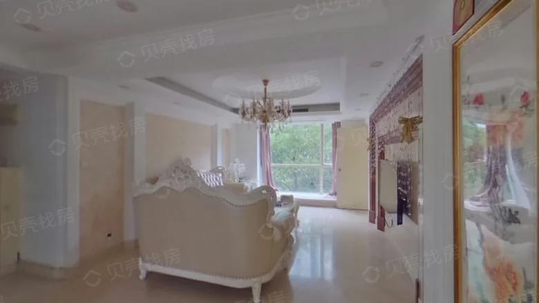 Golden Hui Li Mansion - View 1