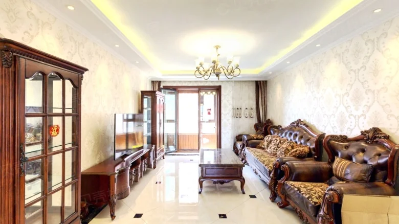 Omnipresent Upper East - View 1