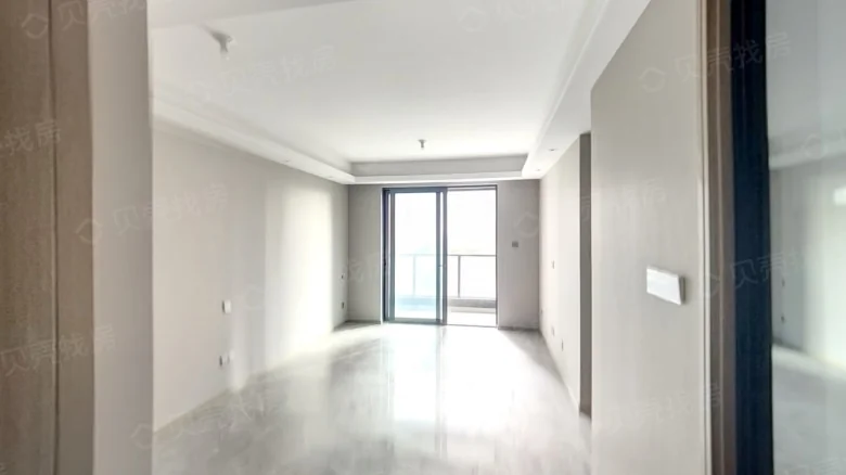 Rongche Zhanga江ng Ying - View 1