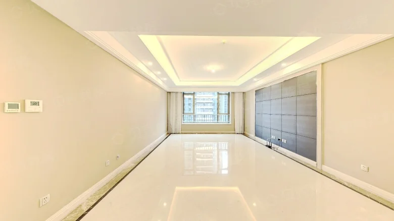 Elegant Ode Residence - View 4