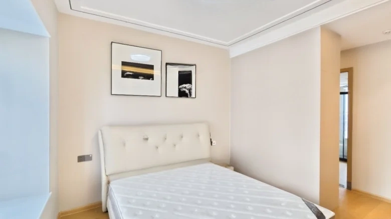 Cloud and Center - View 2