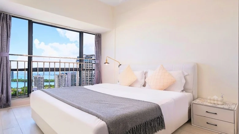 Hongzhou Fragrant Pavilion Left Bank - View 3