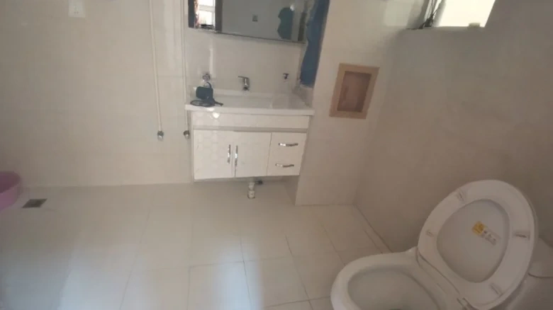 Century Peninsula Olive Valley - View 11