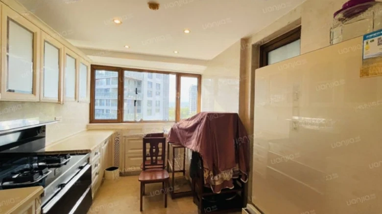 Half Mountain Peninsula · Central Sea View Boulevard - View 7