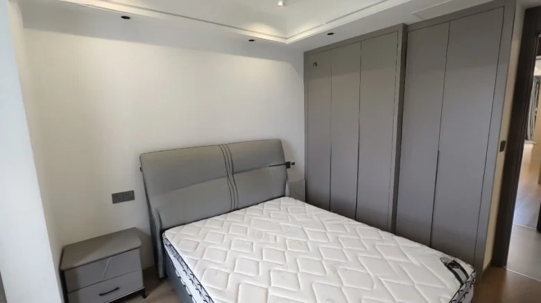 Old Palace Rear Brocade Garden - View 8