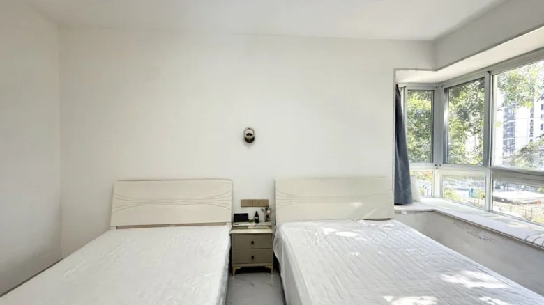 Welcome Garden - View 2