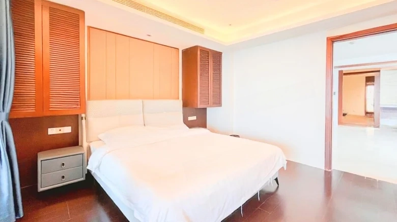 Half Mountain Peninsula Central Sea View Boulevard - View 3