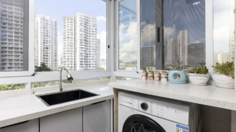 Blue Sea and Sky Phase I - View 3