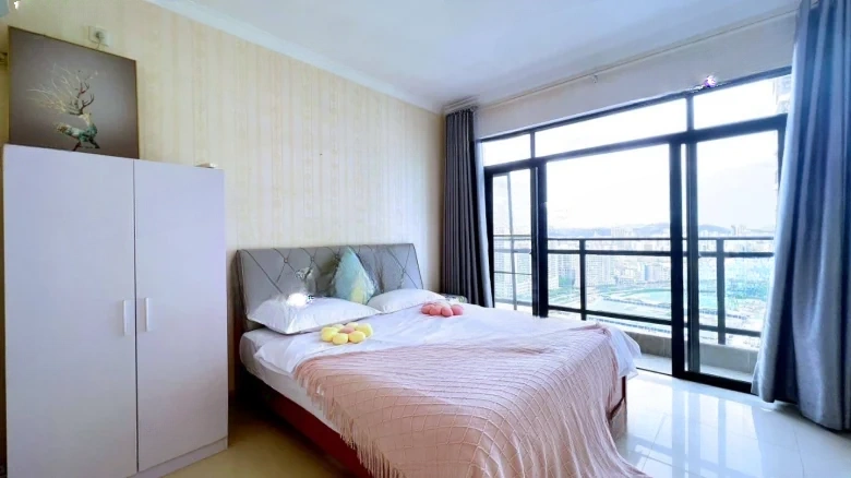Sanya Golden Phoenix Sea View Apartment - View 4