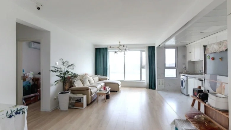 Royal View New World - View 2