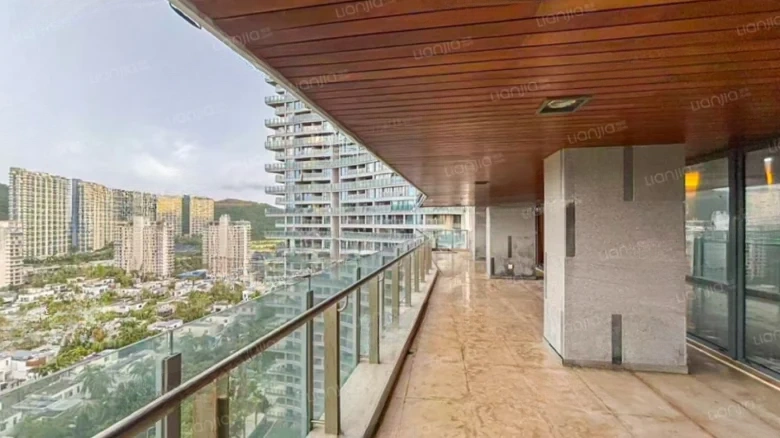 Half Mountain Peninsula · Central Sea View Boulevard - View 11