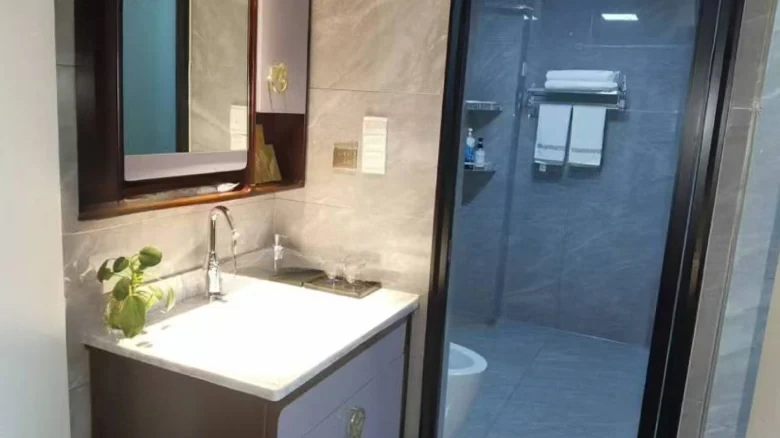 Mountain Sea Bay - View 4