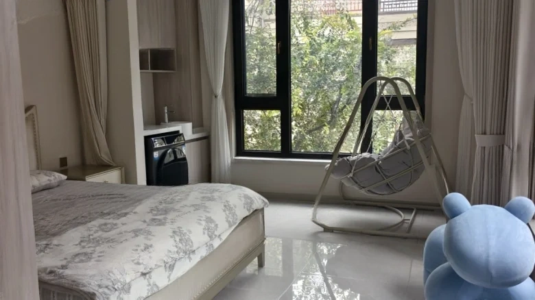 Baudu Fort Honor Retreat Yard - View 3