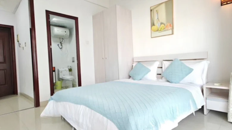 Sanya Golden Phoenix Seaview Apartment - View 3