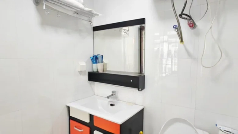 Sanya Golden Phoenix Seaview Apartment - View 5