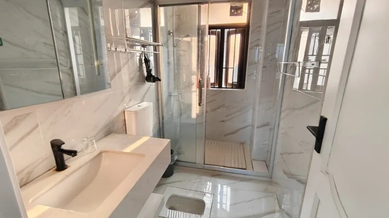 Royal View Court - View 17