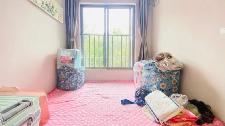 Vanke Lakeview Resort Park Phase I - View 2