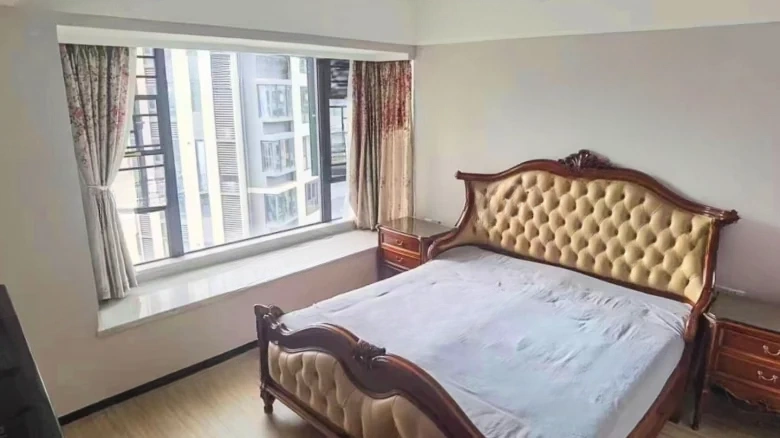 Poly Development Kingview Grace Residence - View 2