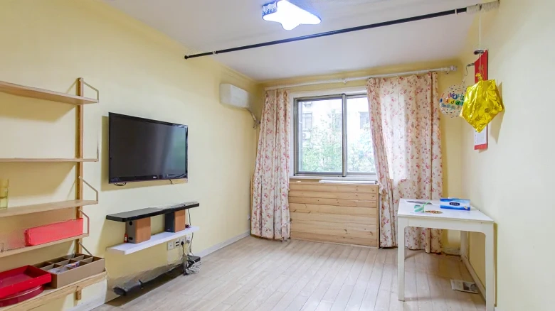 Peach Garden - View 3