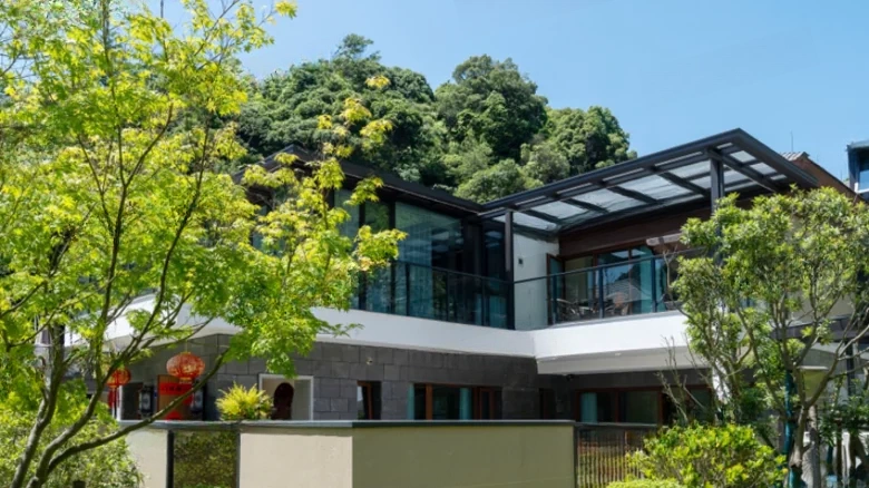 Yuan Hidden in Nan Shan - View 2