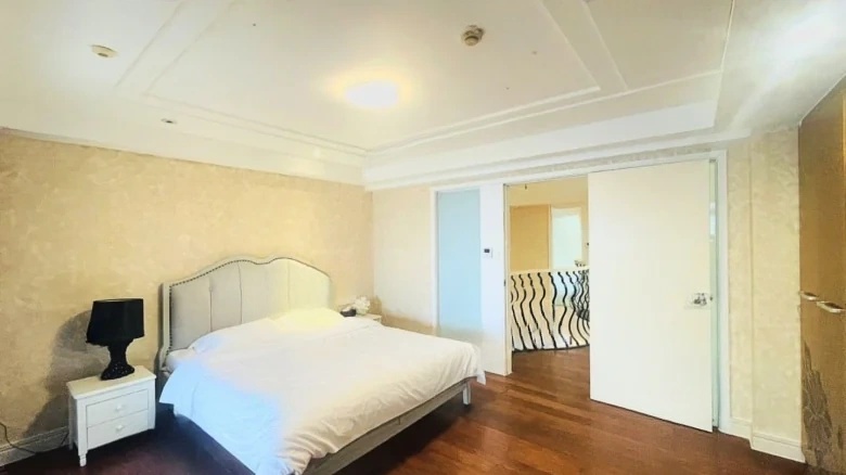 Banshan Bandao · Central Seaview Avenue - View 9