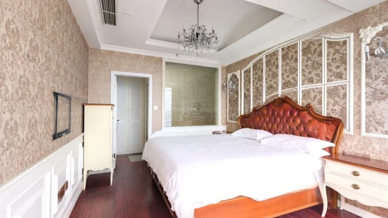 Capital Square - View 3