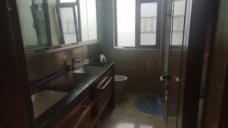 Peony Vessel - View 11