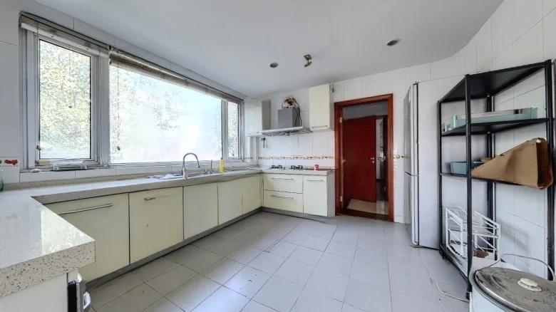 Ya Lan Bay - View 15