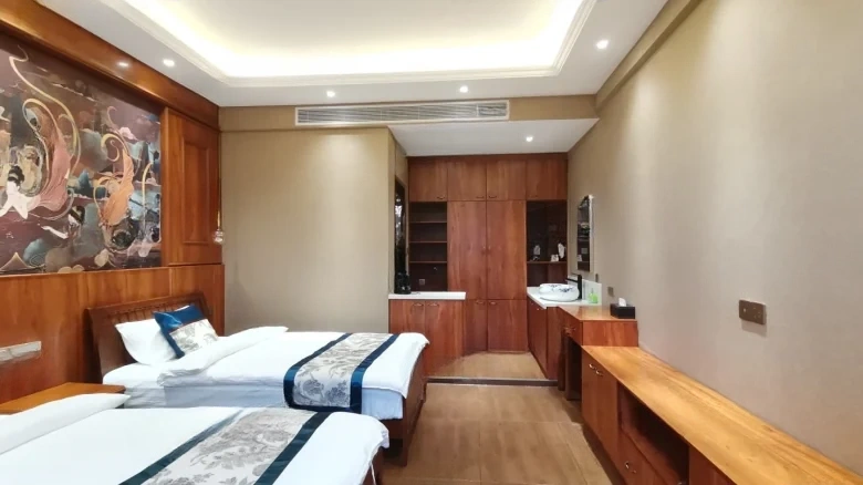 Jadeite Manor - View 10