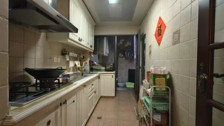 East and Bay - View 6