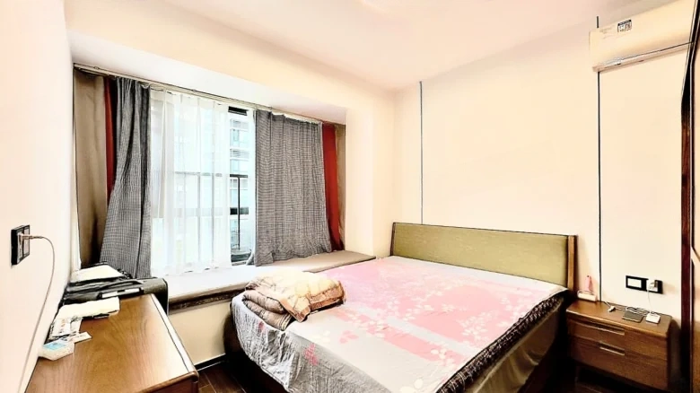 Sanya Yishan Lake - View 2