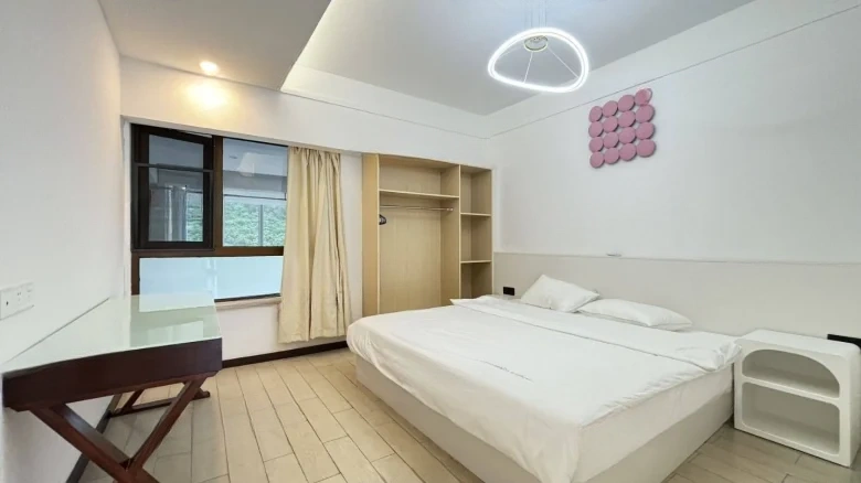 Half Mountain Peninsula Phase III East Sea Bay - View 5