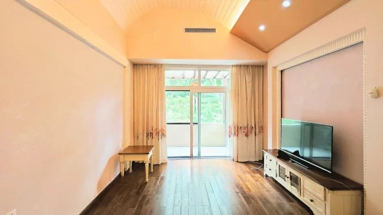 Evergreen Humanities Villa - View 7