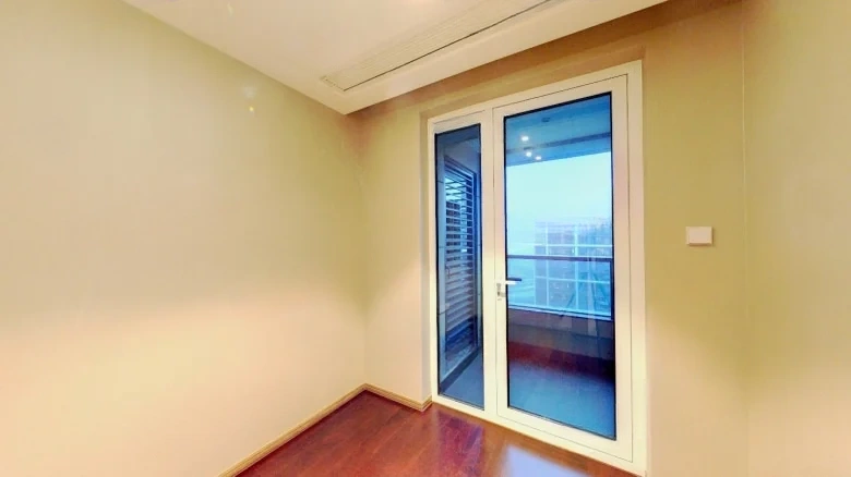 Luxury Courtyard Residence - View 2