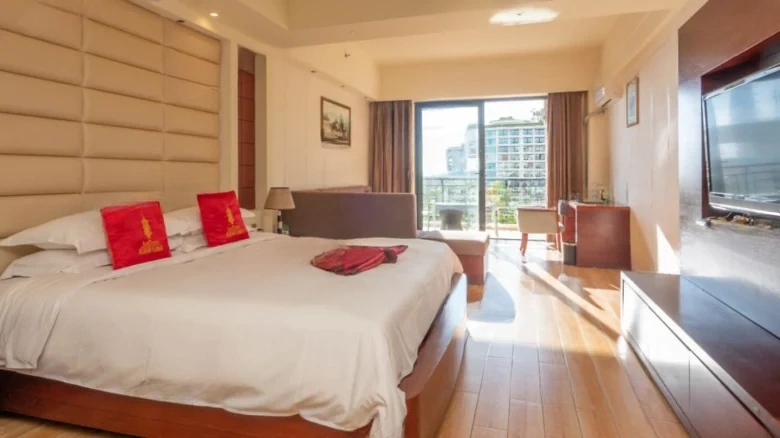 Chen Guang Clique Wharf Hotel - View 1