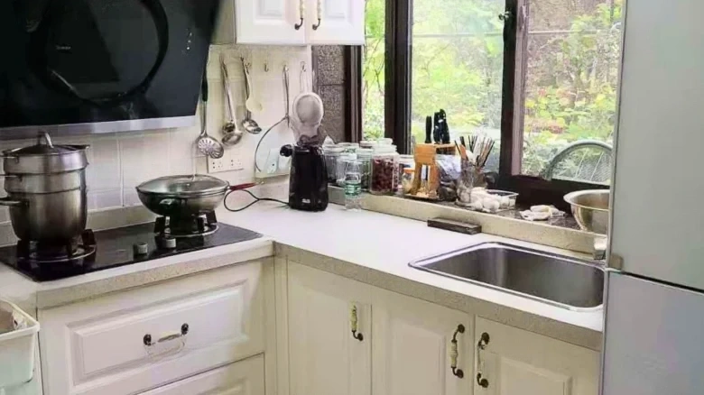 Nine City Lakefront International - View 6