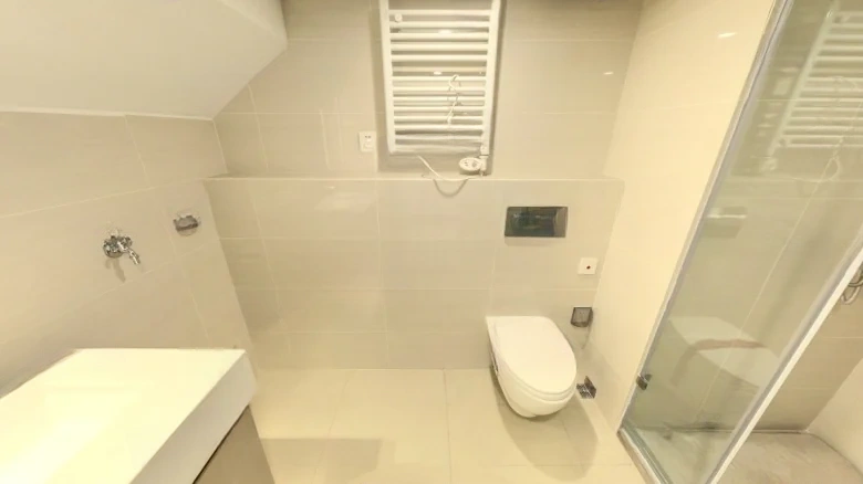 Maochen Golden Seat - View 5