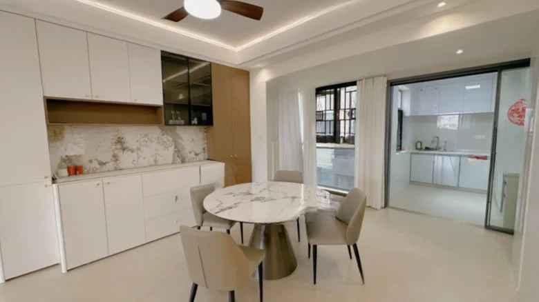 Royal View Mansion - View 5